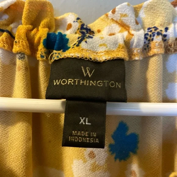 Worthington Sleeveless Floral Gold Top XL - Picture 4 of 4
